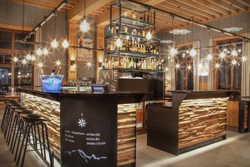 Snack bar