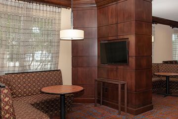 Hotel Interior 8 of 29