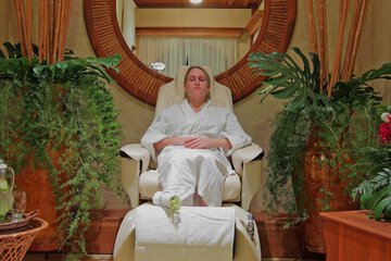 Nail salon