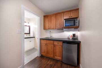 Private kitchenette