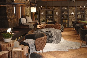 Lobby lounge