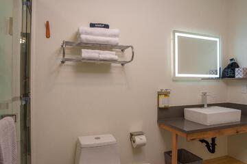 Photo 33