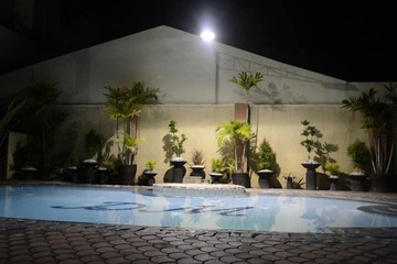 Infinity pool