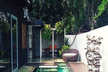 Private pool