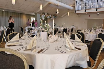 Indoor wedding