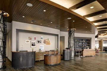 Hotel Interior 8 of 52