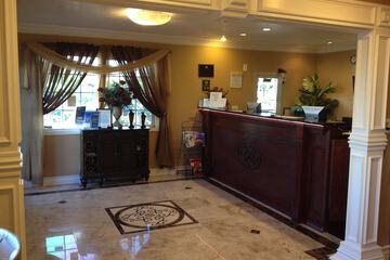 Park Avenue Inn and Suites
