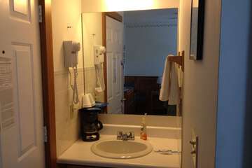 Bathroom sink