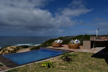Private pool