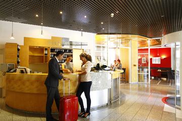 Check-in/check-out kiosk