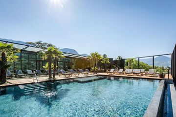 Rooftop pool