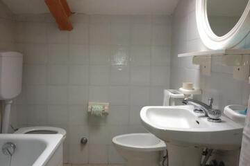 Photo 33