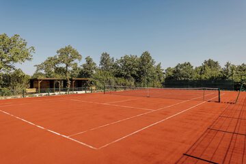 Tennis court