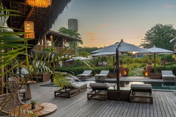 Poolside bar