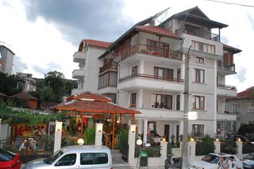 Photo 8