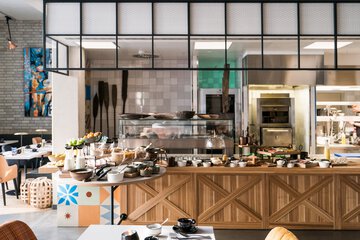 Breakfast buffet