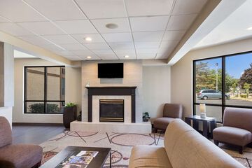 Business Center 31 of 31