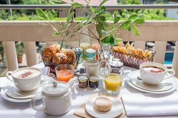Breakfast meal