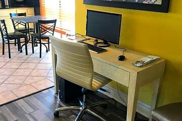 Photo 11