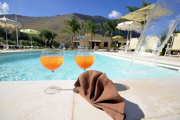 Poolside bar