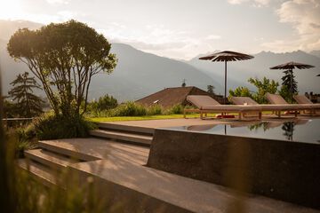 Infinity pool