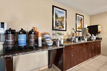 Breakfast/Coffee Service 27 of 35