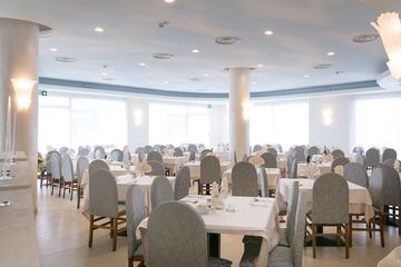 Food court