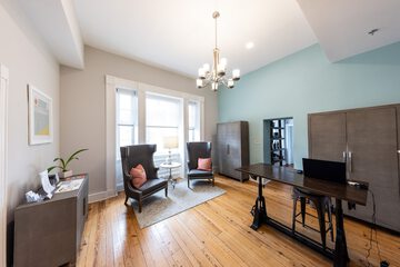 Check-in/check-out kiosk