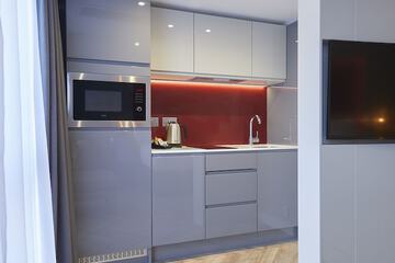 Private kitchenette