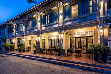 Front of property - evening/night
