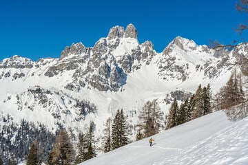 Snow and ski sports
