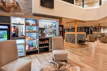 Best Western Plus Saddleback Inn & Conference Center