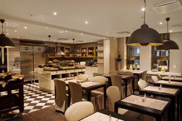Breakfast area
