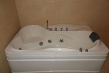 Jetted Tub