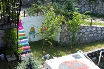 Children's play area - outdoor
