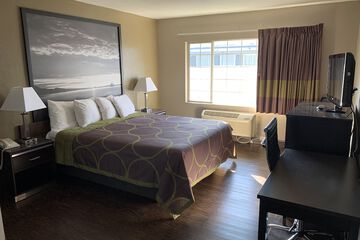 Skyways Hotel