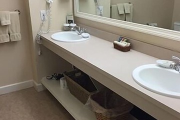 Bathroom sink