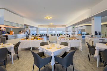 Food court