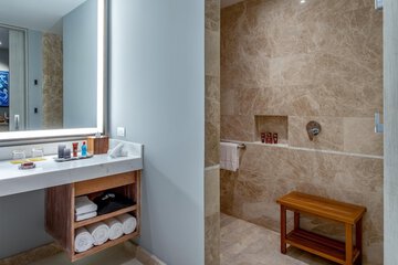 Bathroom shower
