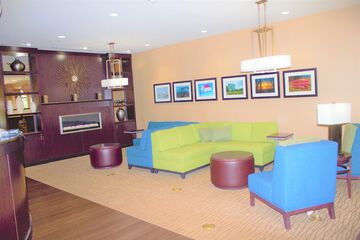 Comfort Suites Huntersville near Lake Norman