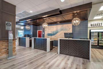 Hotel Interior 15 of 96