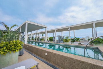 Rooftop pool