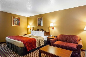 Econo Lodge Dyersburg I-155