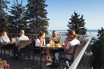 Sundeck