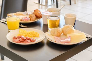 Breakfast meal