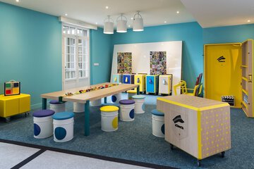 Children's play area - indoor