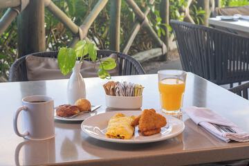 Breakfast buffet