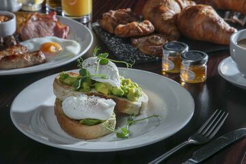 Breakfast meal