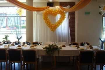 Banquet hall