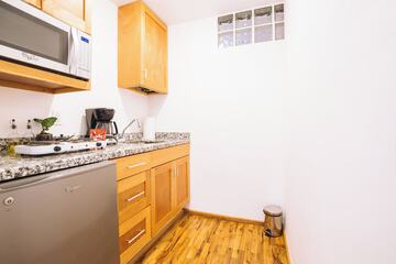 Mini-refrigerator